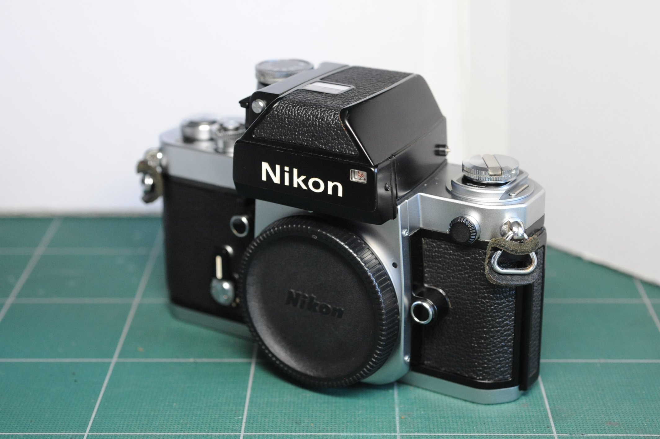 ニコン・Ｆ２のカメラ修理 | カメラ修理のヨコタカメラ