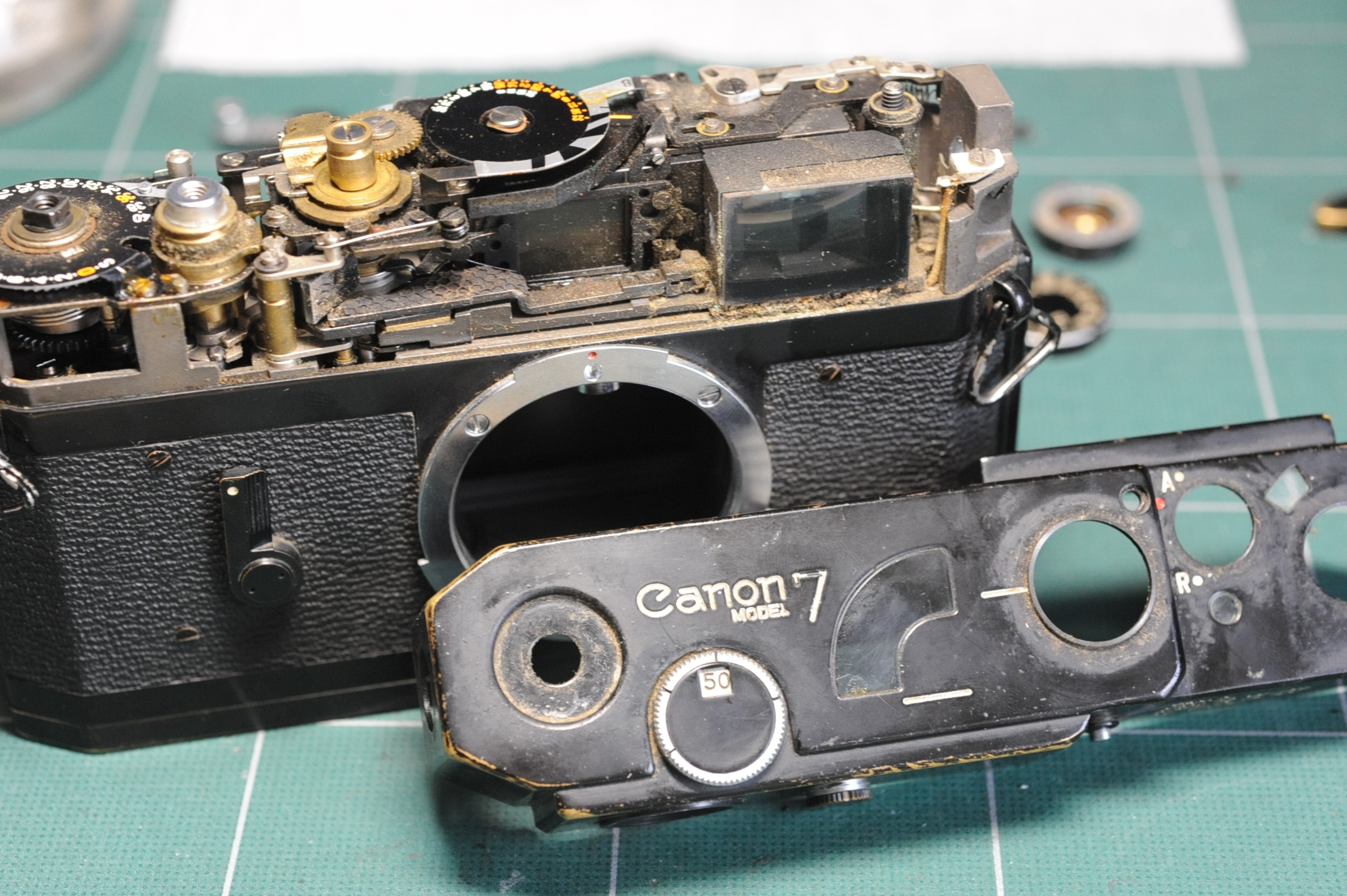 キヤノン７のカメラ修理 | カメラ修理のヨコタカメラ