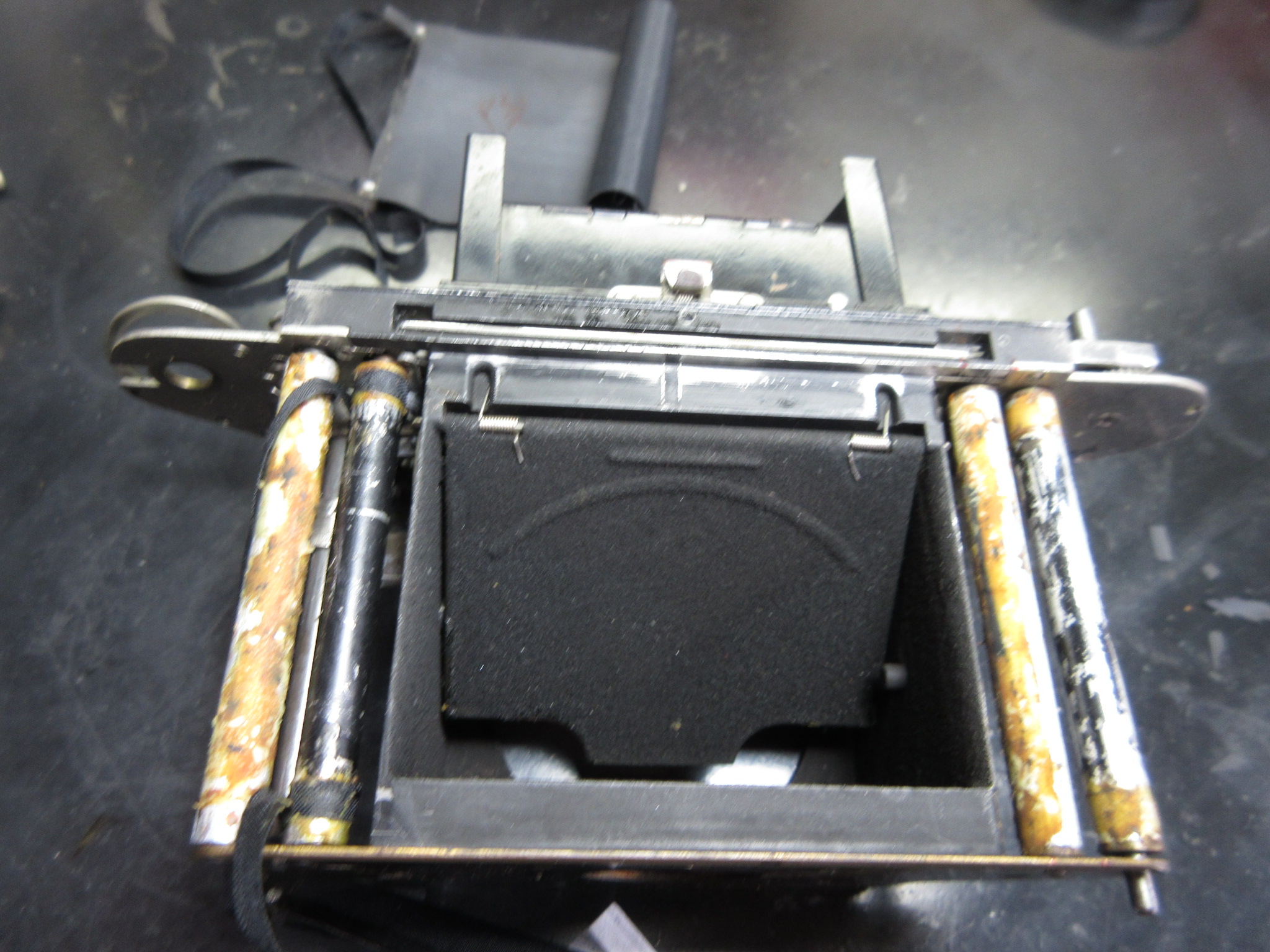 シャッター幕交換。イハゲーExaktaのカメラ修理 | カメラ修理のヨコタ 
